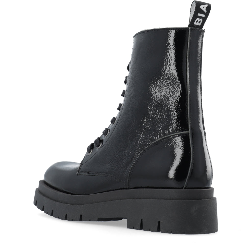 BIAKWAMIE LACED UP BOOT NAPPAIAK Maiharit