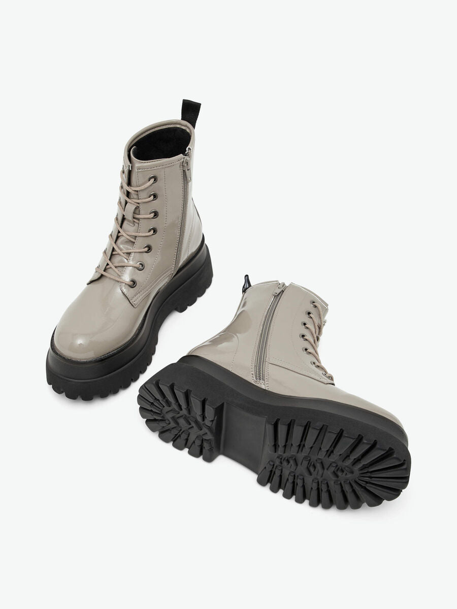 BIAGAS LACE UP PLATFORM BOOT PATENT AQUARIUS Maiharit