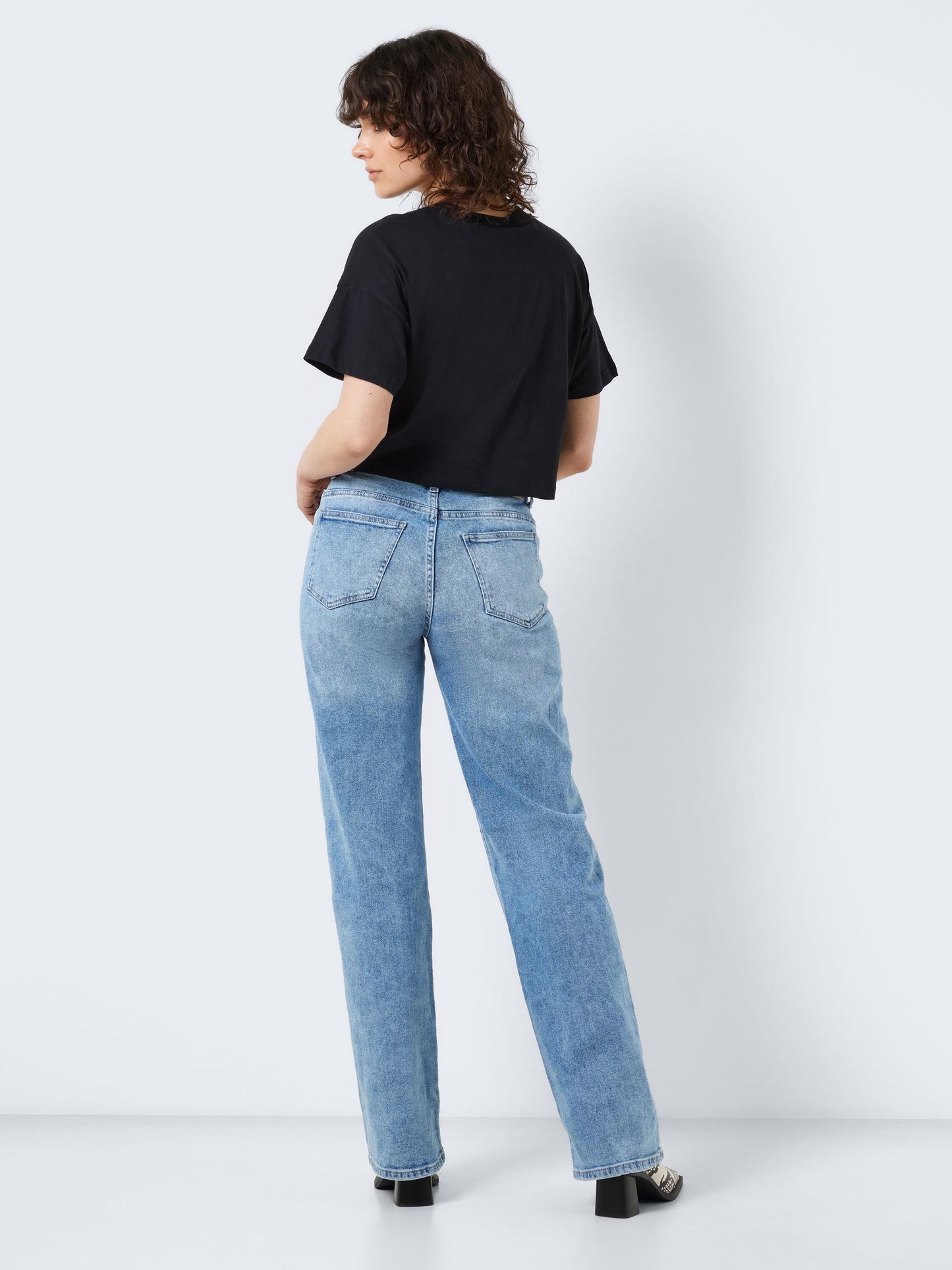 NMALENA S/S O-NECK SEMICROP TOP FWD NOOS T-paita