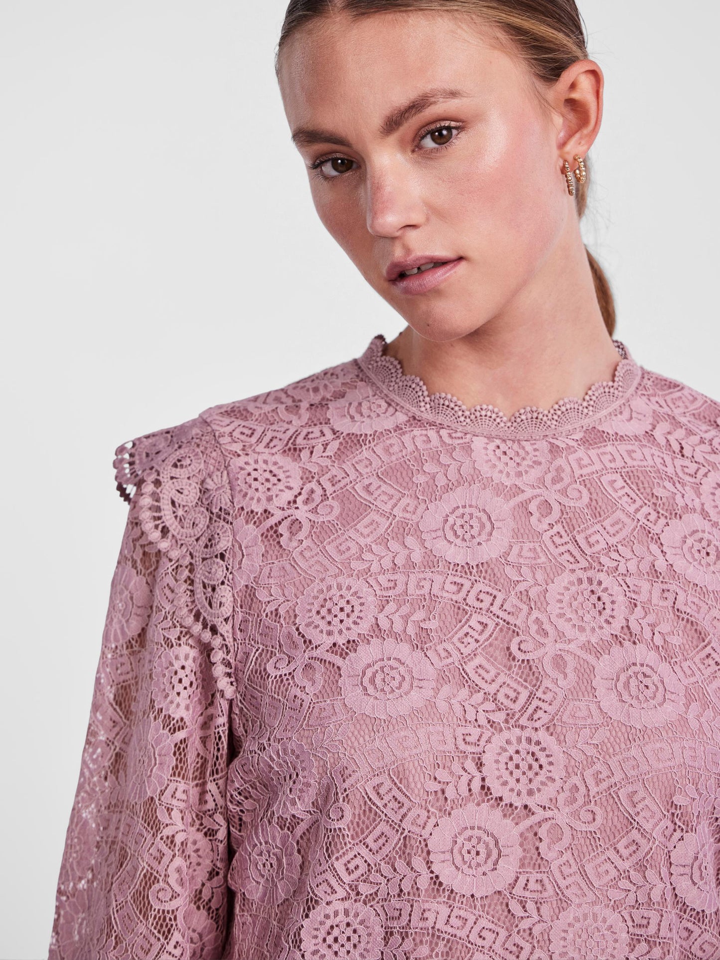 PCOLLINE LS LACE TOP NOOS BC Pusero