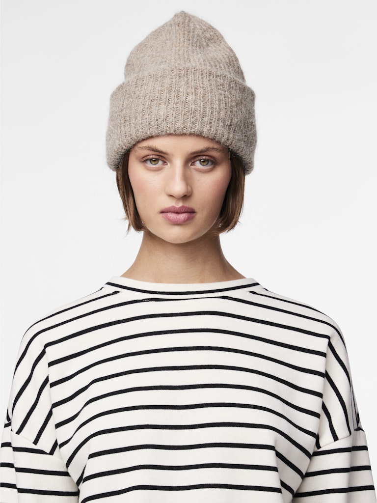 PCBERA WOOL HOOD Pipo