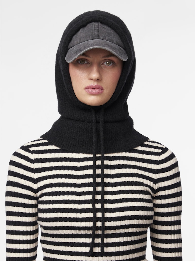 PCFILISA SNOOD BC Huppu