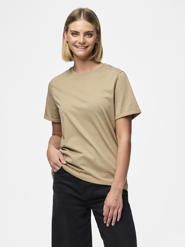 PCRIA SS FOLD UP SOLID TEE NOOS T-paita