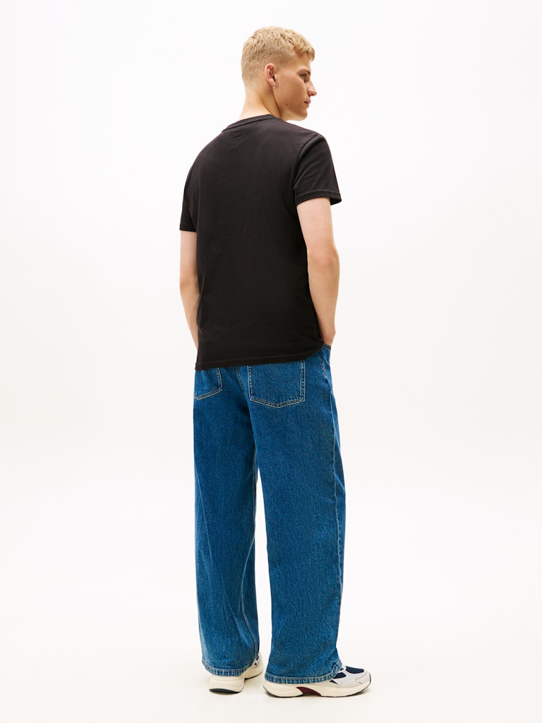TJM REG BIG FLAG SS TEE EXT T-Paita