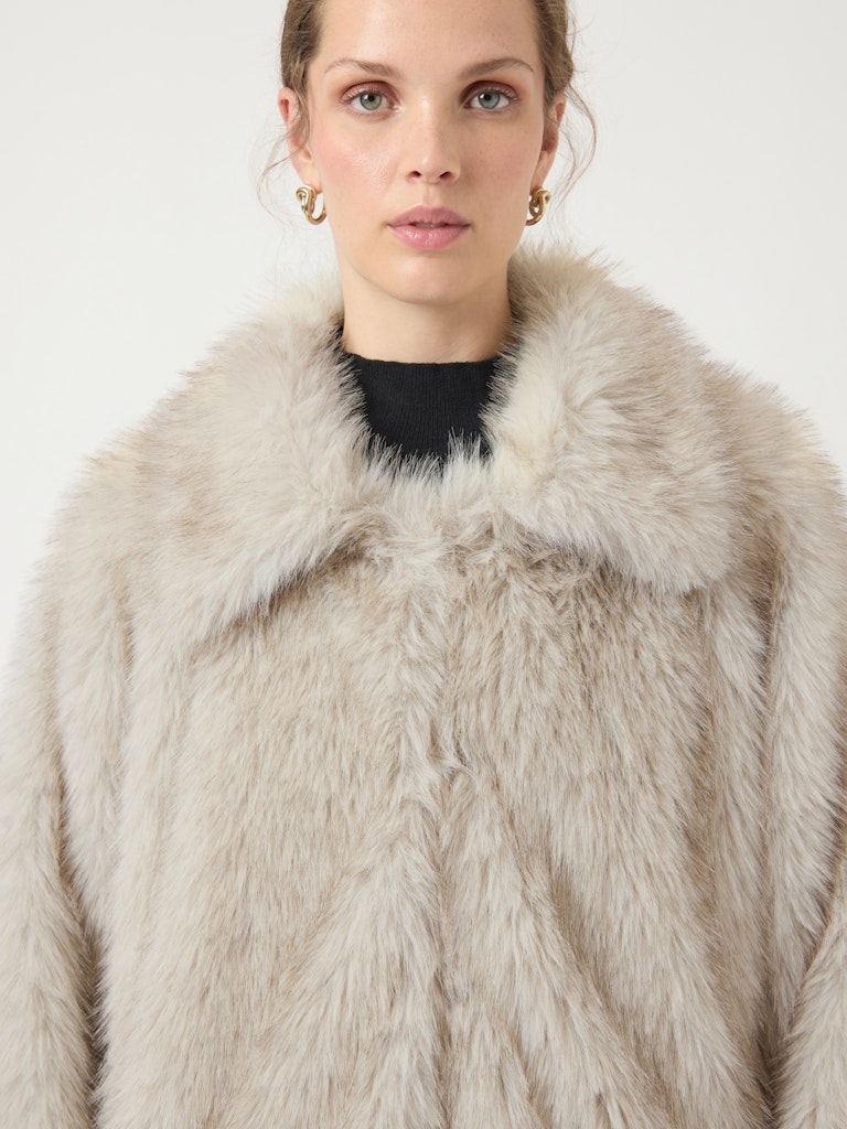 YASPAULA LS LONG FAUX FUR COAT - D2D Keinoturkistakki