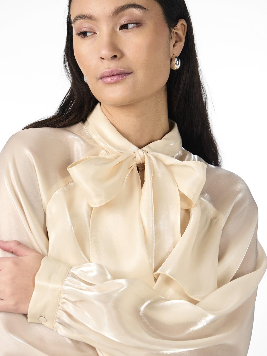 YASELOISE LS SHINY TOP Paitapusero