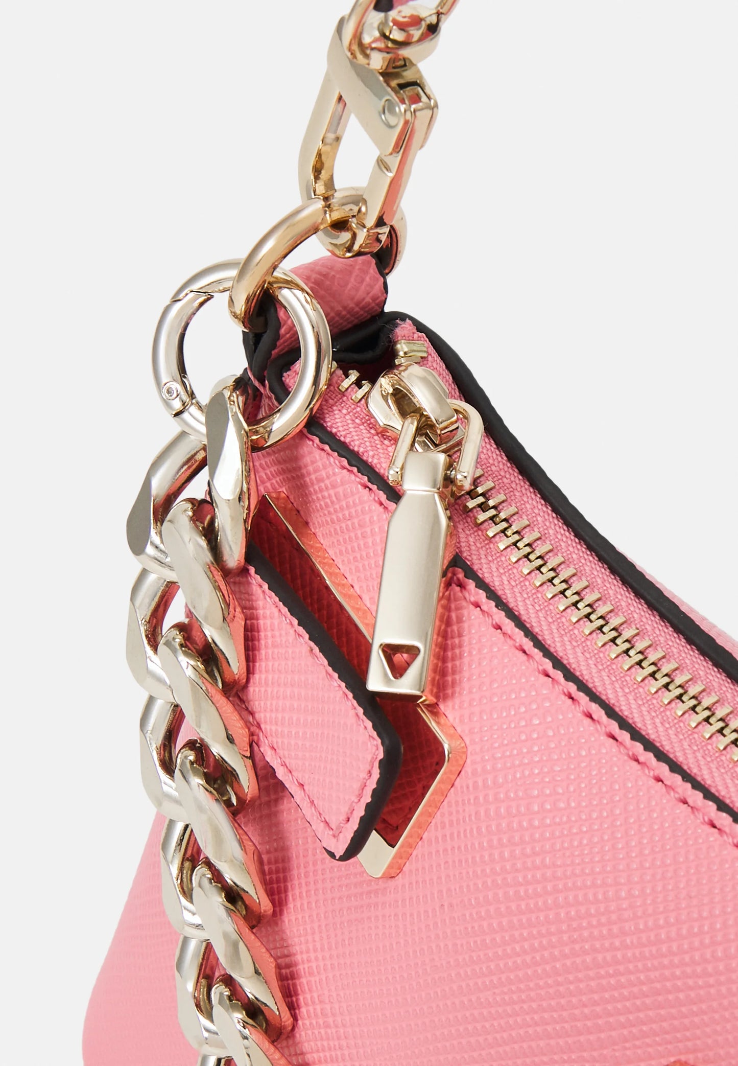 GUESS MATILDE CROSSBODY TOP ZIP HANDBAG- Olkalaukku