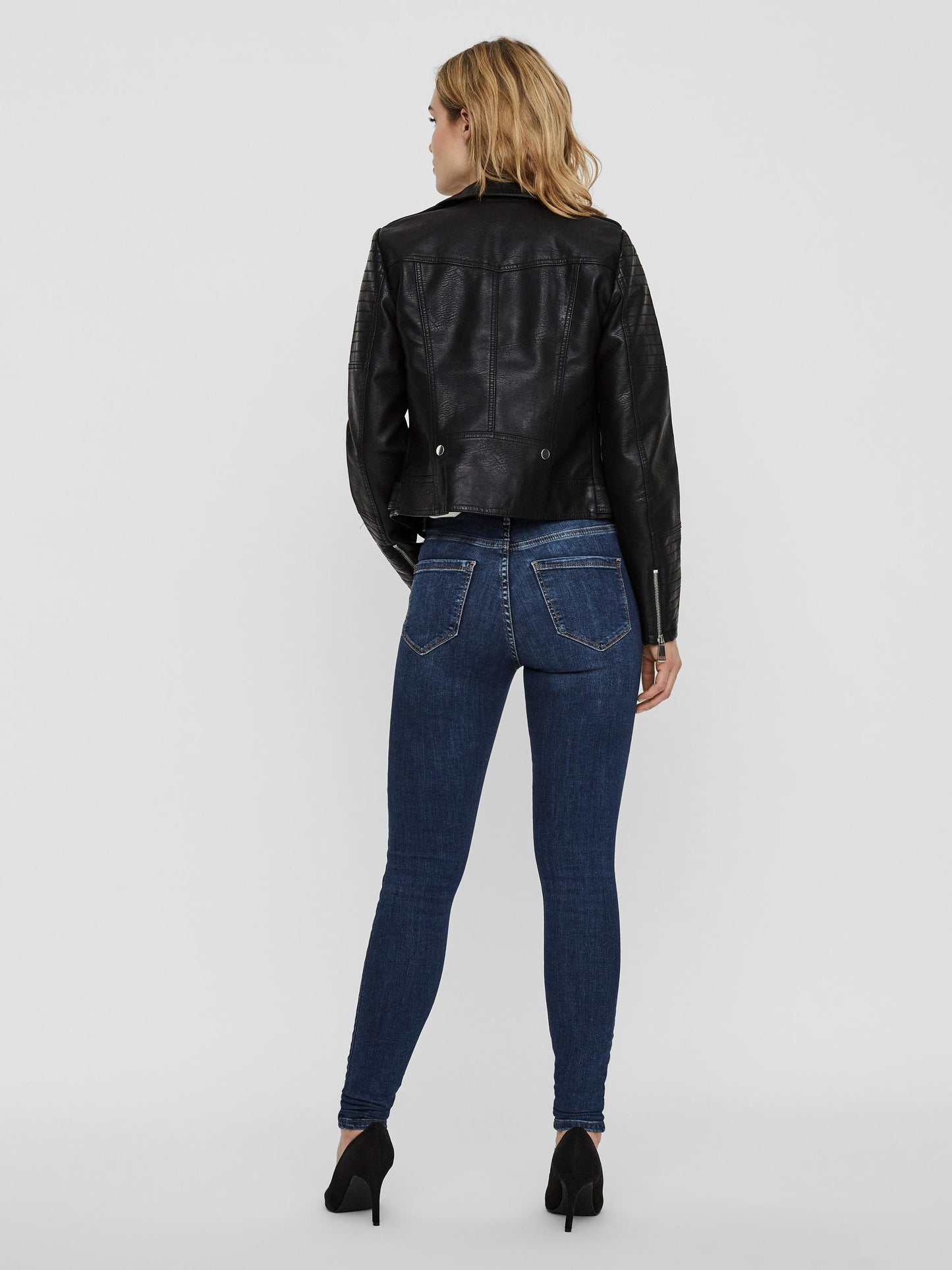 VMKERRIULTRA SHORT COATED JACKET Takki