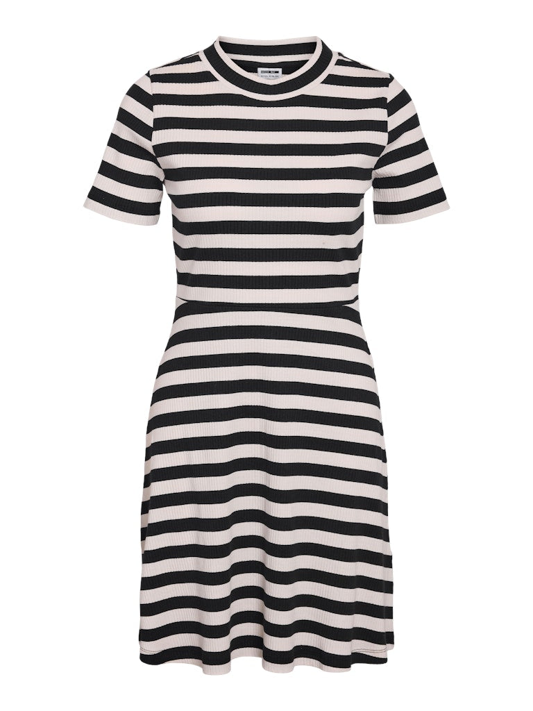 NMELINOR S/S SKATER DRESS Mekko