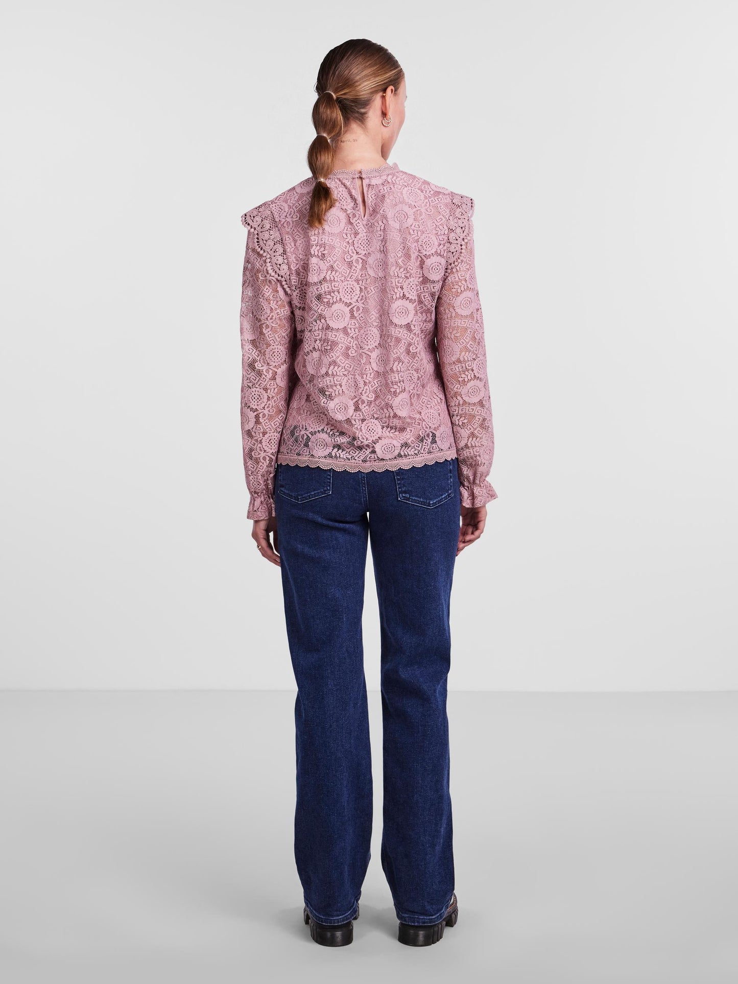PCOLLINE LS LACE TOP NOOS BC Pusero