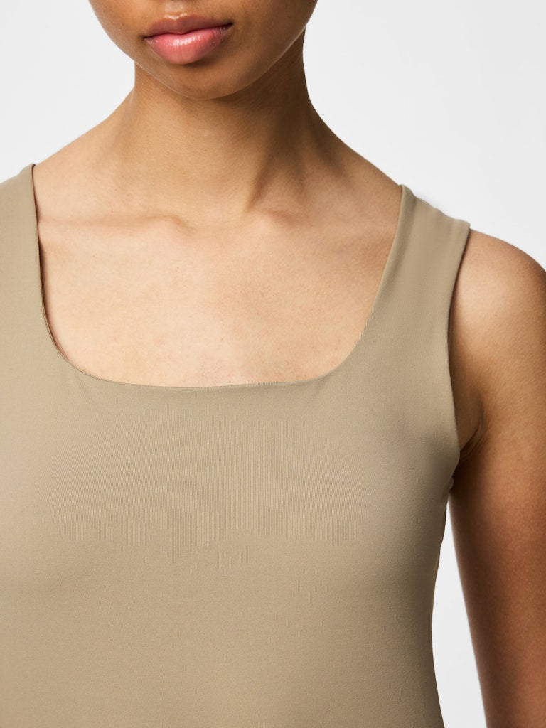PCLULA SL REVERSIBLE TANKTOP JRS NOOS Toppi