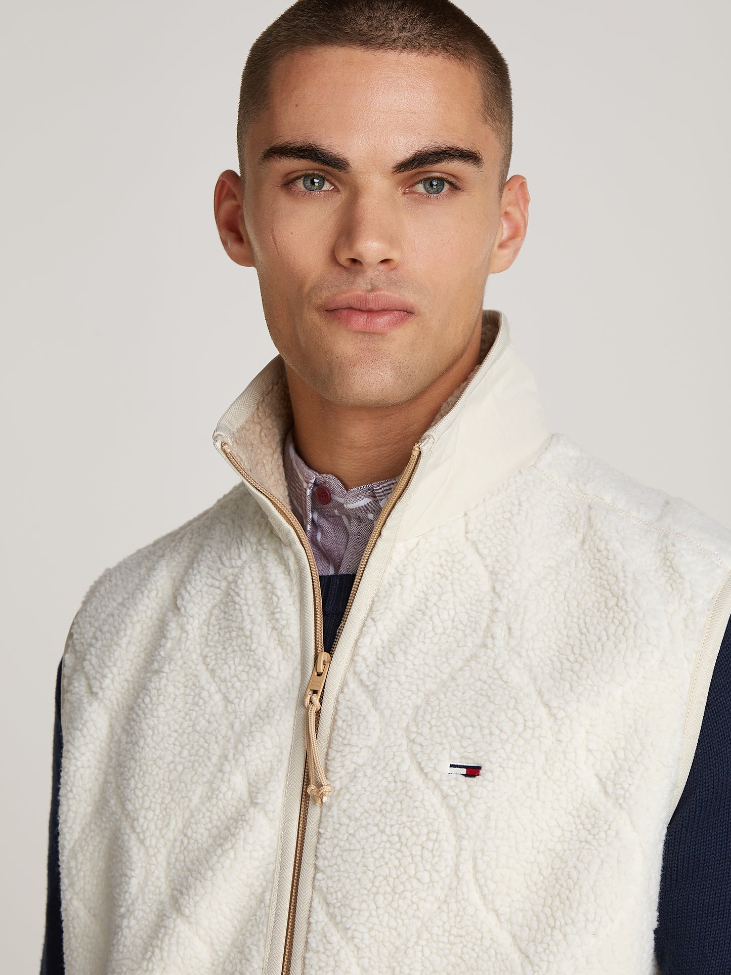 TJM TEDDY ESSENTIAL VEST Liivi