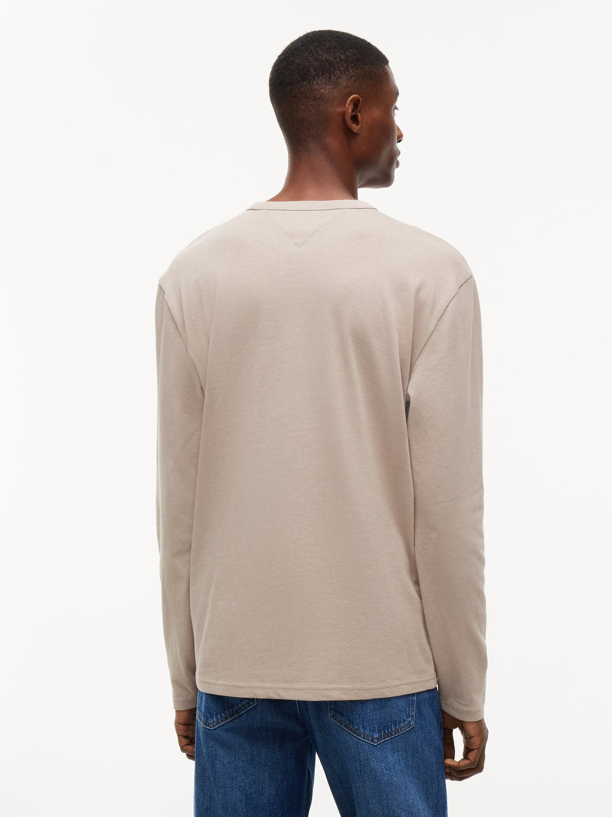 TJM REG BADGE TEE LS EXT Paita