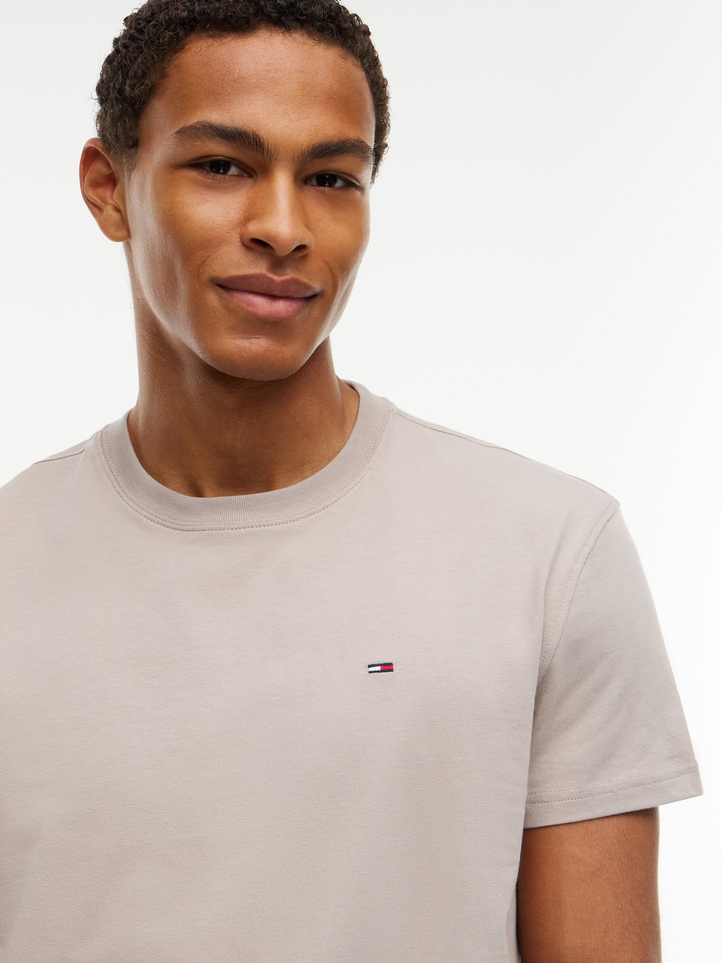 TJM REG SFLAG SS TEE T-paita
