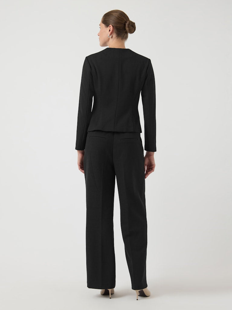 YASFAVO LS BLAZER TOP S. Bleiseri