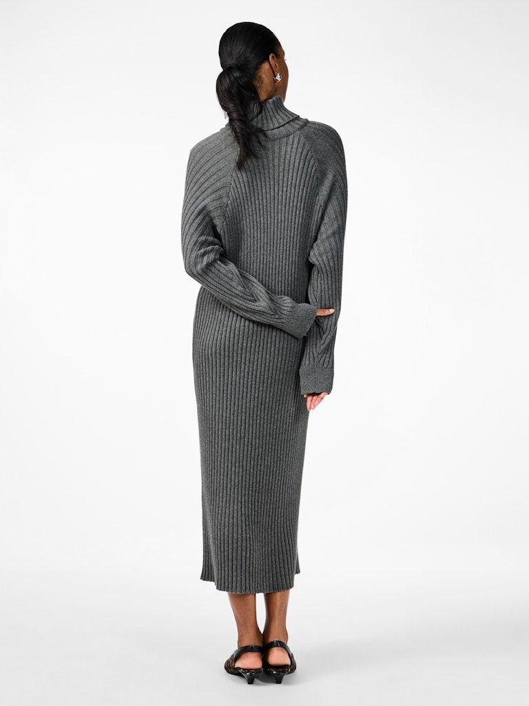 YASMAVI KNIT MIDI ROLLNECK DRESS NOOS Neulemekko
