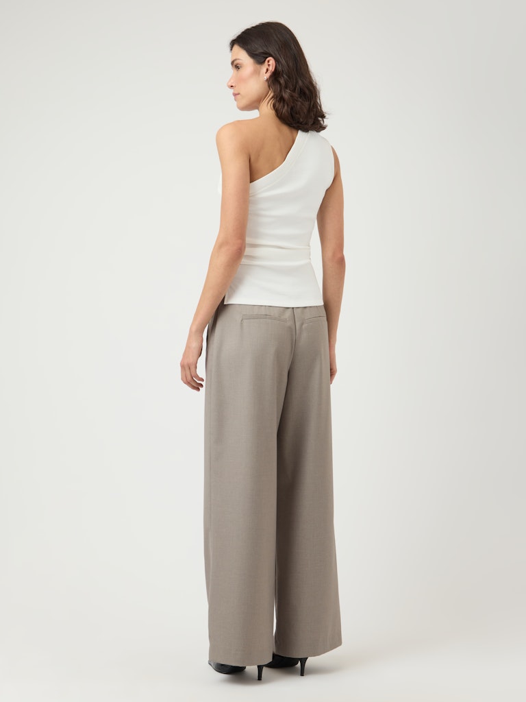 YASVENICE ONE SHOULDER TOP Toppi