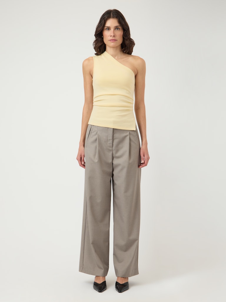 YASVENICE ONE SHOULDER TOP Toppi