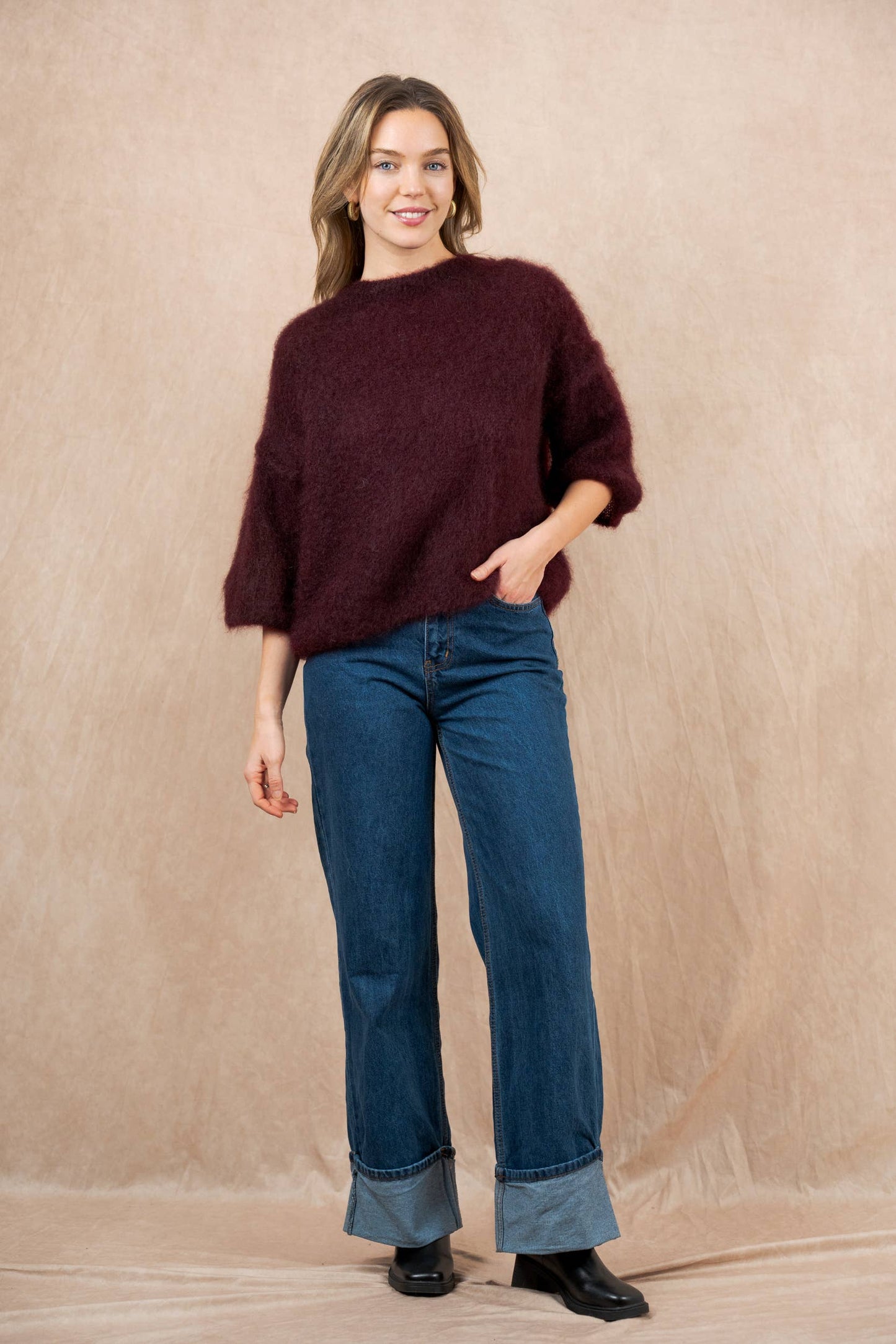 SHORT SLEEVE ROUND NECK SWEATER IN 80% KID MOHAIR: Sky Blue / One size