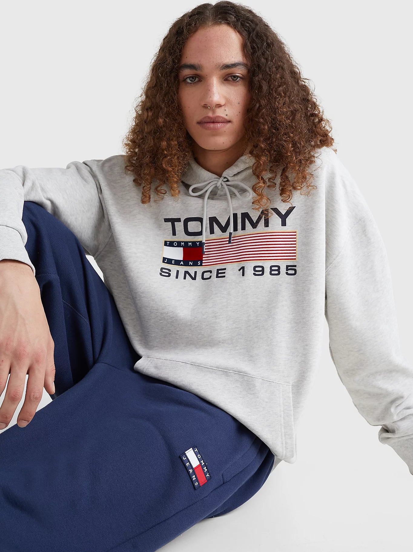 TJM REG ATHLETIC LOGO HOODY Huppari