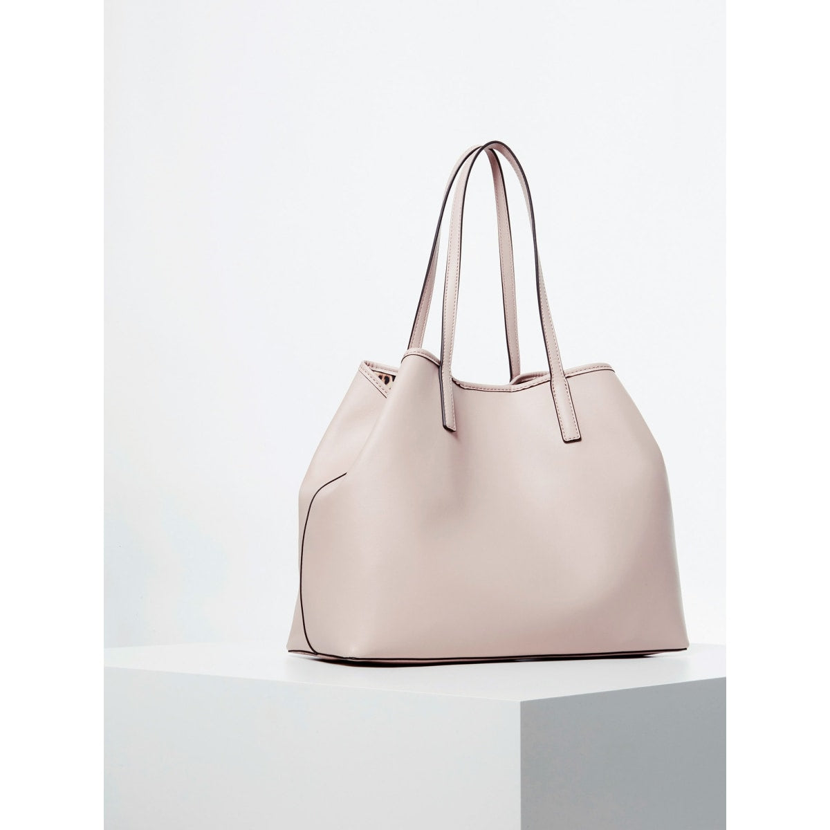 GUESS VIKKY LARGE TOTE Laukku