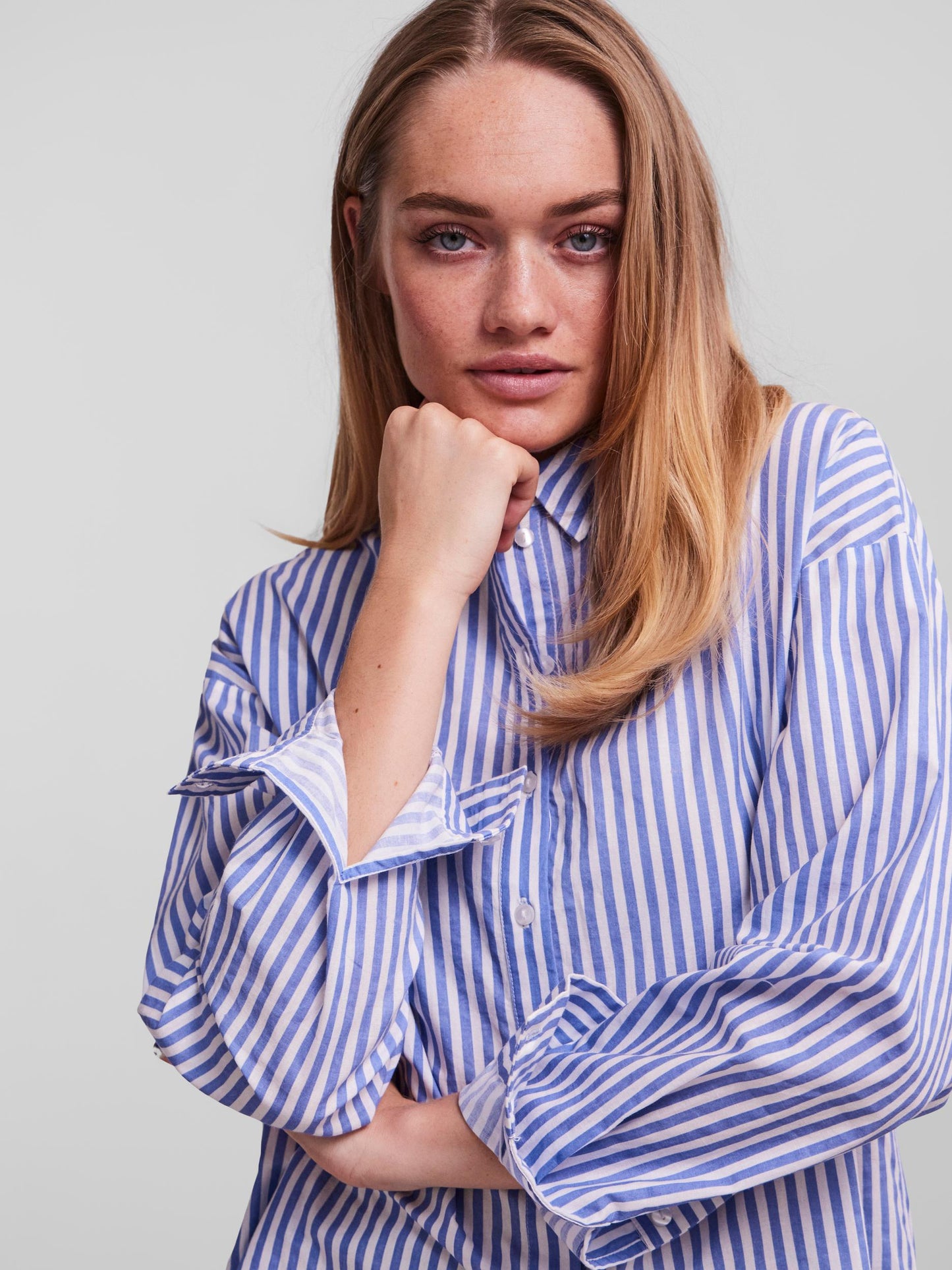PCFILLU LS OVERSIZED SHIRT D2D Paita