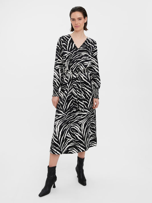 VMLIVA L/S CALF DRESS WVN Mekko